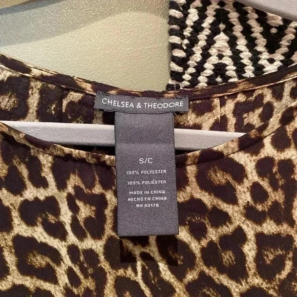 CHELSEA AND THEODORE CHEETAH LEOPARD PRINT TOP S - Picture 2 of 4